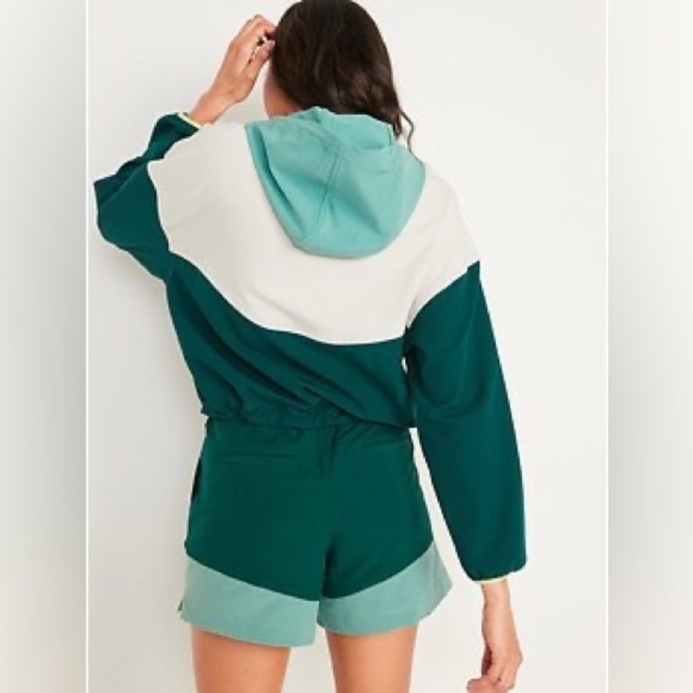 Old Navy Color-Block Set - Picture 10 of 15